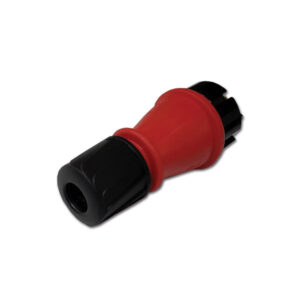 PRB1004_2-1 Dettaglio delle Spine Schuko IP54, resistenza a polvere e spruzzi d'acqua, accessorio essenziale per l'alimentazione del veicolo ricreazionale.