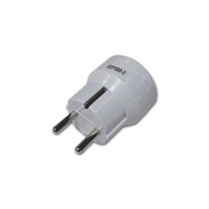 Vista ravvicinata dell'adattatore elettrico bianco opaco, accessorio indispensabile per la connessione 230V.