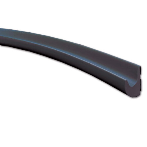 Drip Stop - 500 cm / black di FIAMMA S.P.A. installato su un camper per deviare l'acqua piovana.