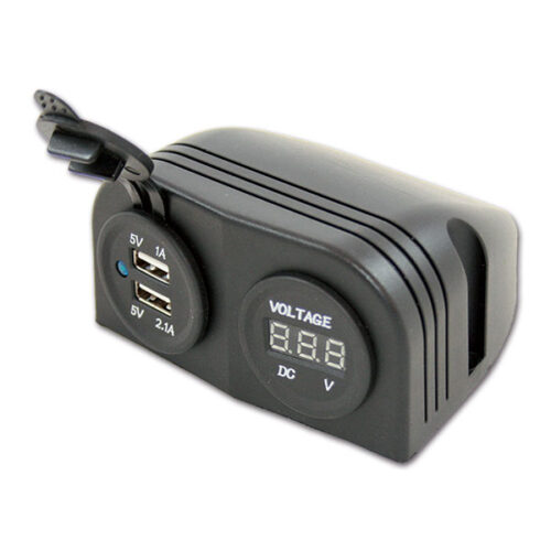 PRS902_1 Supporto 2 USB e voltimetro 5 V installato nel cruscotto di un camper