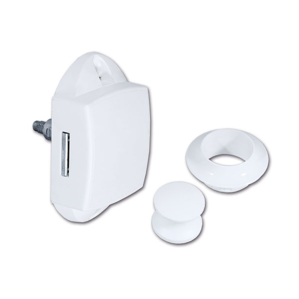 PSH05B_1-1 Dettaglio del Kit Push-Lock pulsante e rosetta bianco installato su un mobile da camper, evidenziando il meccanismo di chiusura.