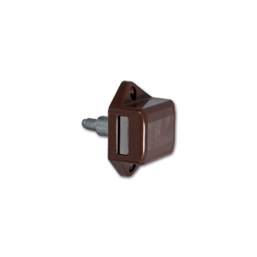 PSH50M_1-1 Mini Push-lock marrone installato su un'anta di mobile in un camper, visione ravvicinata del pulsante.