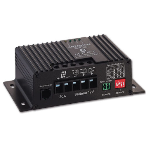 Immagine frontale del Regolatore Antarion MPPT Bluetooth 320 W con display e connettori per installazione su camper.