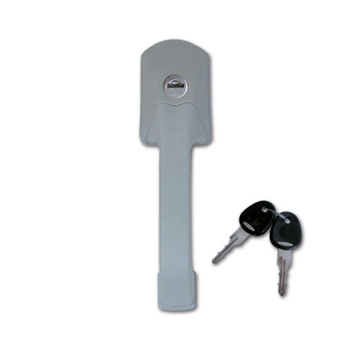SRT1060PE_1-1 Dettaglio della serratura esterna 1060 con chiavi installata su una porta di camper, mostrando il meccanismo di chiusura.