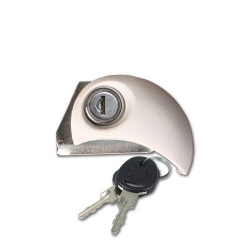 Serratura Flap Lock Moon destra con cilindretto e chiavi per portelloni camper e caravan, dettaglio ravvicinato.