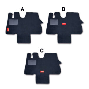 Tappetino per cabina Ducato X244 personalizzato, ripreso da diverse angolazioni per mostrare la sua forma.