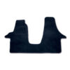 TPC701_1-1 Tappetino cabina VW T5/T6 confezionato, visione d'insieme dell'accessorio interno per veicoli camper. Dettaglio della superficie resistente e del bordo rifinito.