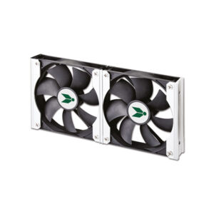 Dettaglio delle ventole frigo VENTO NG 92 di BRUNNER S.R.L. con pannello, ottimizzate per la ventilazione dei frigoriferi in camper e caravan.