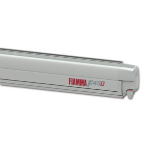 VRD1245G_1-1 Tendalino F45 S 450 Titanium Royal Grey aperto su camper, offre ombra e riparo.