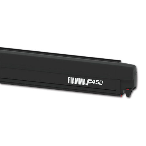Tendalino FIAMMA F45 S 350 Deep Black Royal Grey esteso su un camper, offre ombra e comfort.