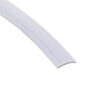 VTE10BC_2-1 Dettaglio ravvicinato del Profilo copriviti Bianco, mostrando la texture e la flessibilità del materiale
