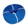 VTE10L_2-1 Dettaglio del profilo copriviti blu installato su una scanalatura della struttura esterna di un veicolo ricreazionale.