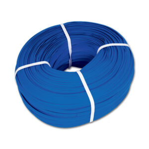 VTE10L_2-1 Dettaglio del profilo copriviti blu installato su una scanalatura della struttura esterna di un veicolo ricreazionale.