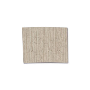VTE138_2-1 Immagine delle cover adesive rovere sbiancato • Ø 13 applicate per coprire le viti su un mobile interno di un camper, mostrando l'integrazione estetica.
