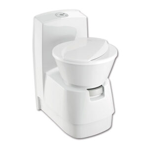 Immagine laterale del WC fisso CTS4110 Dometic, mostrando il design compatto e l'ingombro ridotto per veicoli ricreazionali.