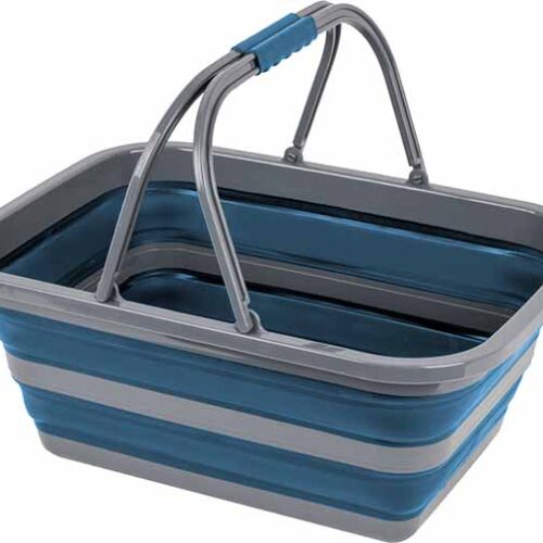 Bacinella Holdall Fold-Away pieghevole in uso, mostra la sua capacità e praticità per il lavaggio in camper.