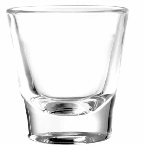 Set bicchieri grappa Graps in polimero trasparente, ideali per camper e caravan, su un tavolo da campeggio.