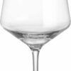 0830213N.C71_1 Un set di Bicchieri Wineglass Tritan in un ambiente camper, mostrando la loro trasparenza e robustezza.