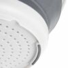 Primo piano sui materiali del Fold-Away Colander: silicone alimentare e plastica resistente